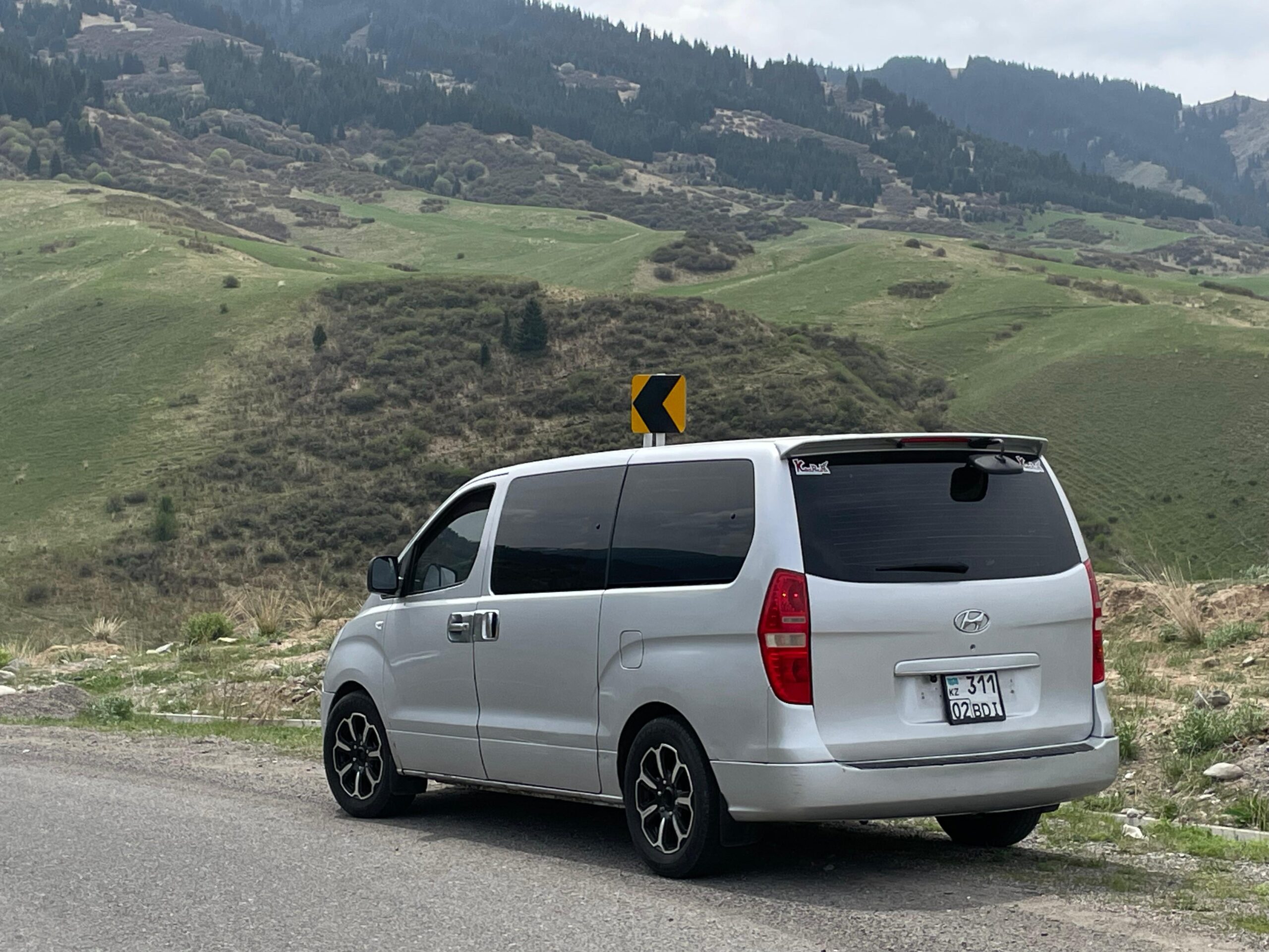 Интерьер минивэна GrandTravel с USB-портами