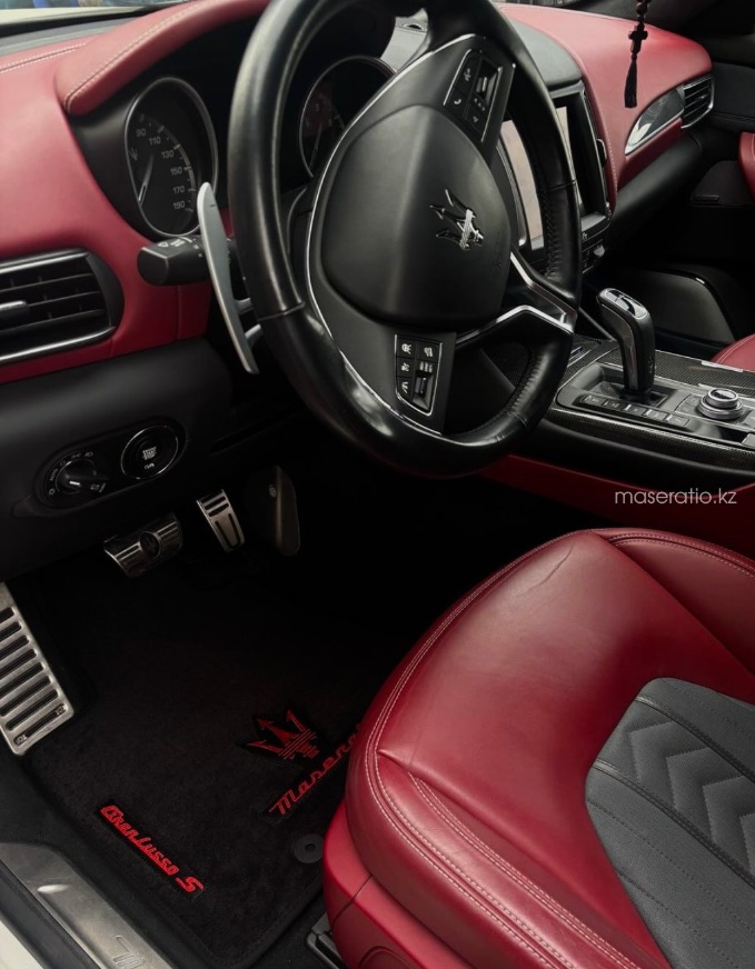 Заказать премиальные автомобильные коврики Maseratio в Астане