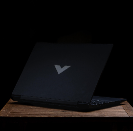 HP Victus 910
